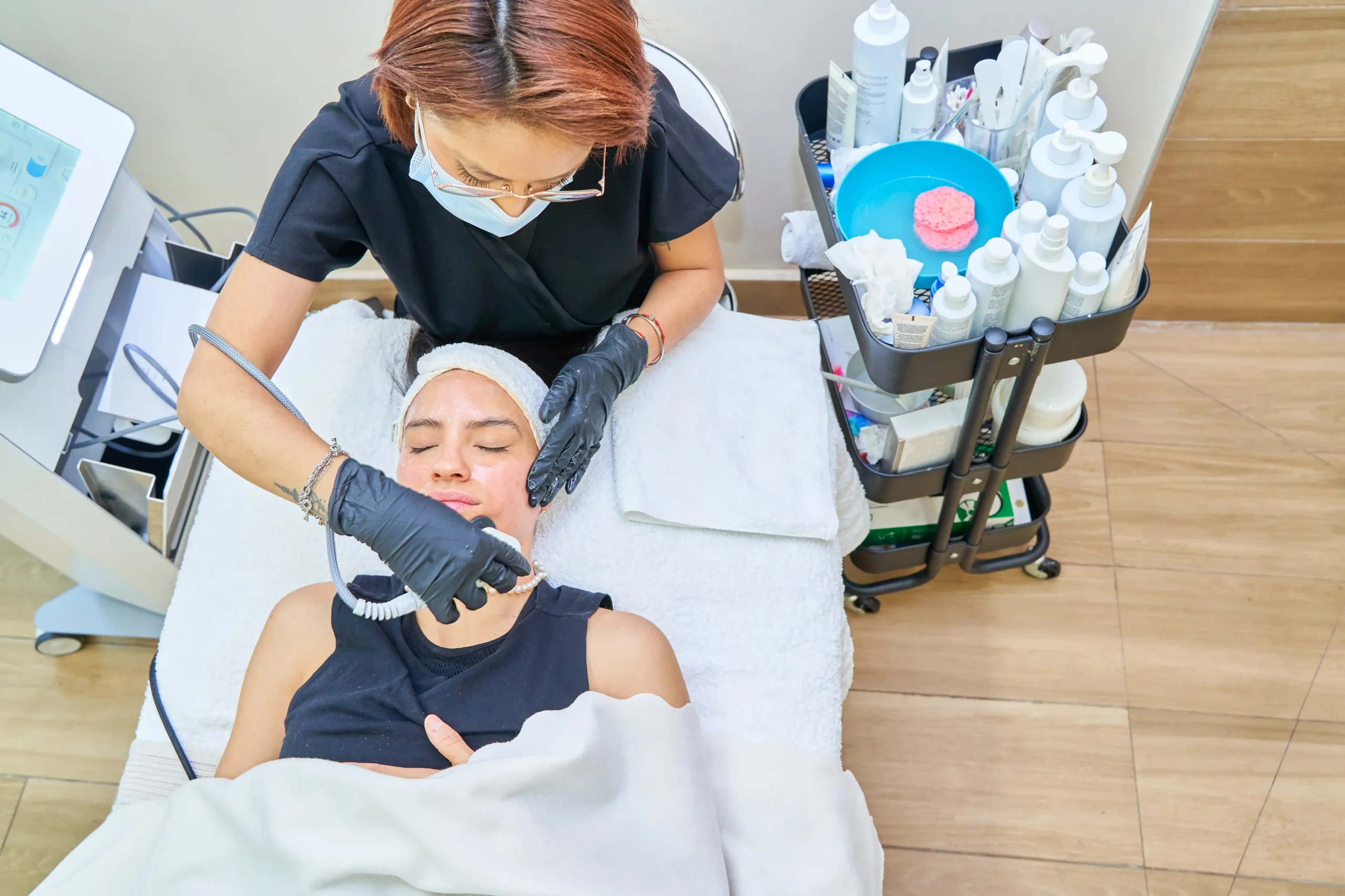 Facial Treatment Lavalen