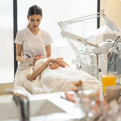 Klinik Perawatan Tubuh