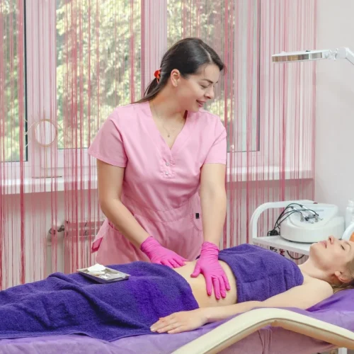 Klinik Kecantikan dan Pelangsingan Tubuh