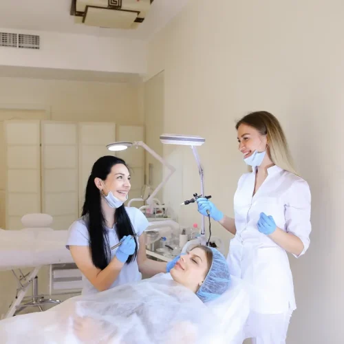 Klinik Kecantikan dan Pelangsingan