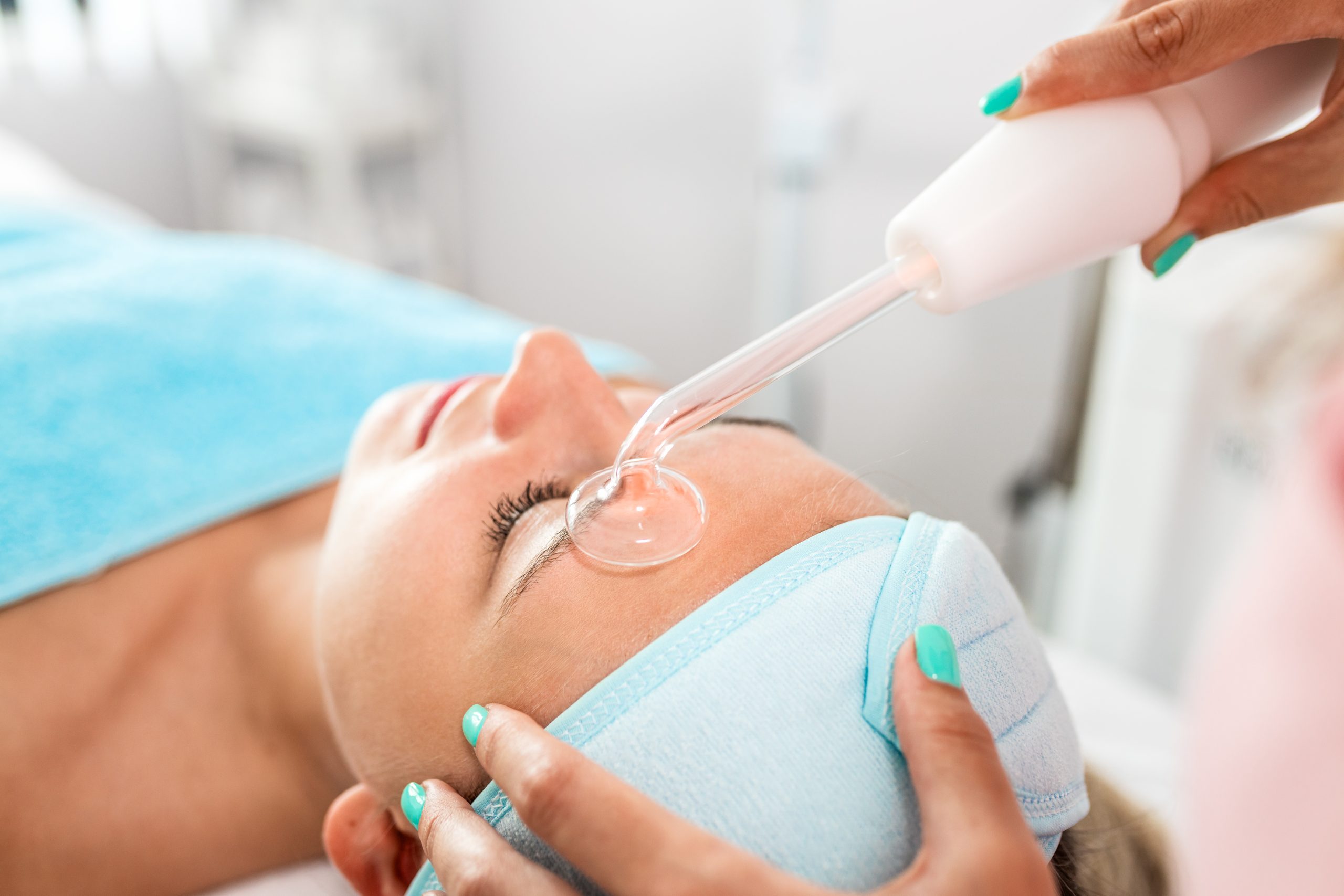 treatment perawatan area mata di lavalen beauty