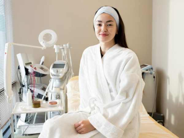 cara kerja klinik kecantikan dan pelangsingan lavalen beauty