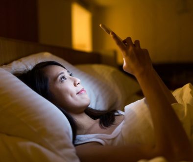 dampak scrolling socmed malam hari