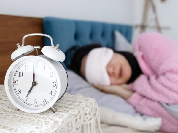 kurang tidur penyebab penuaan dini
