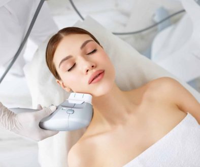 image_search_0_hifu_facial_treatment_woman_clinic